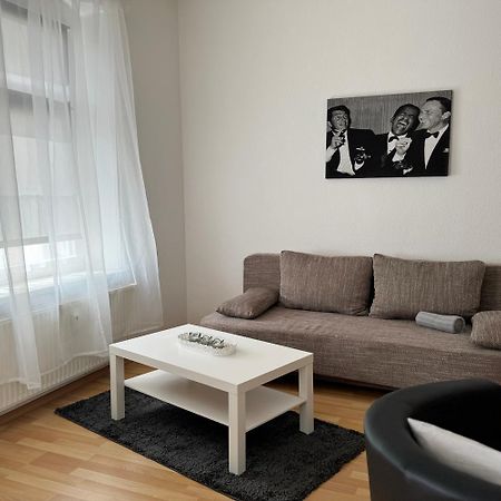 Ferienwohnung In Zwickau Esterno foto