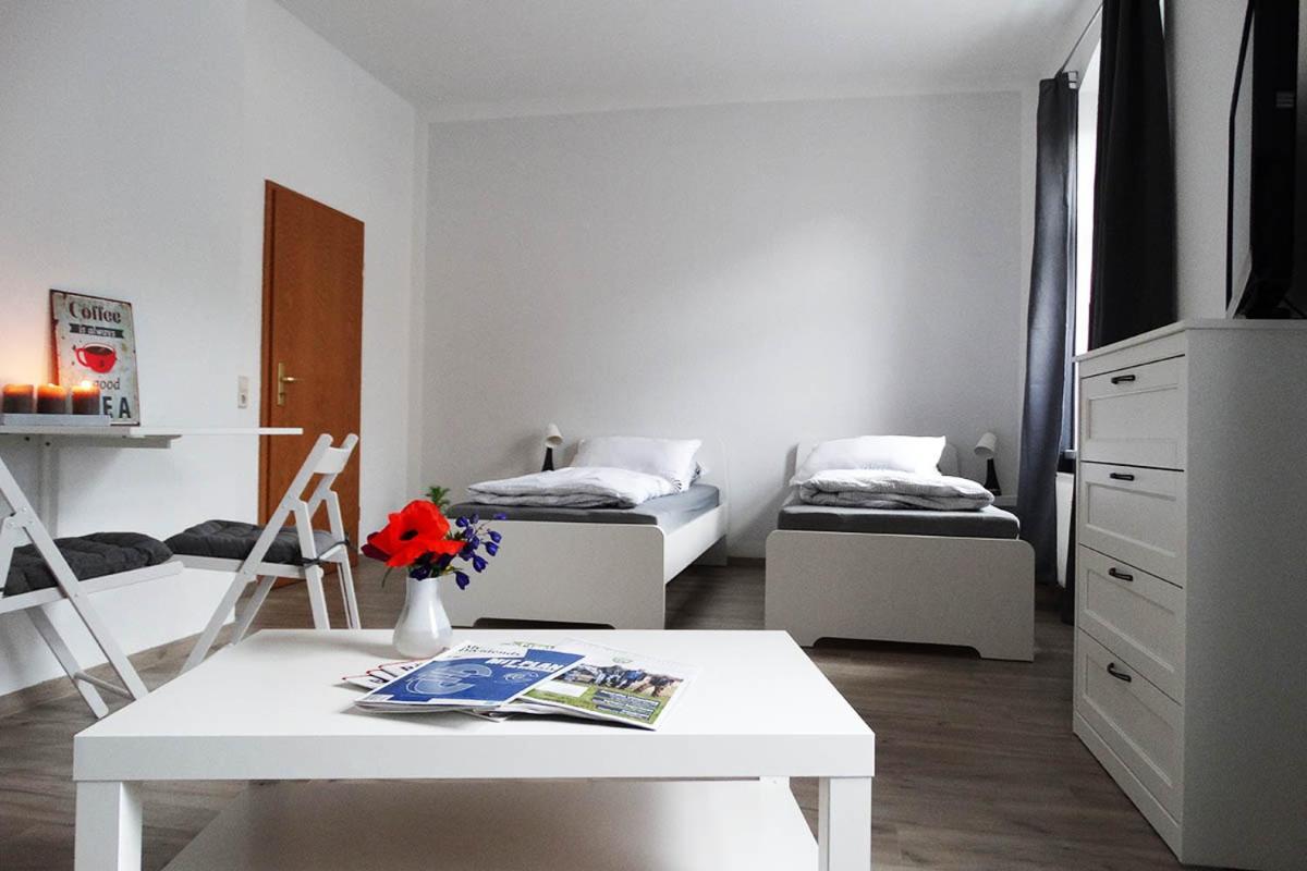 Ferienwohnung In Zwickau Esterno foto