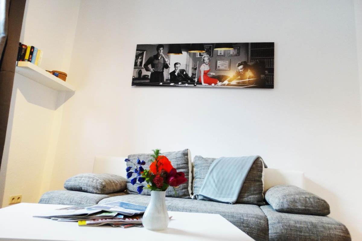 Ferienwohnung In Zwickau Esterno foto